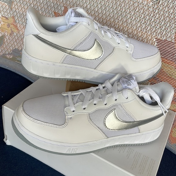 NIKE WMNS AIR FORCE 1 UNITY DQ6029 102 
WHITE/WOLF GREY-PURE PLATINUM PLATFORMS - Picture 11 of 16